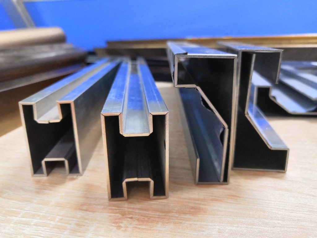 luu-y-khu-mua-may-chan-cnc