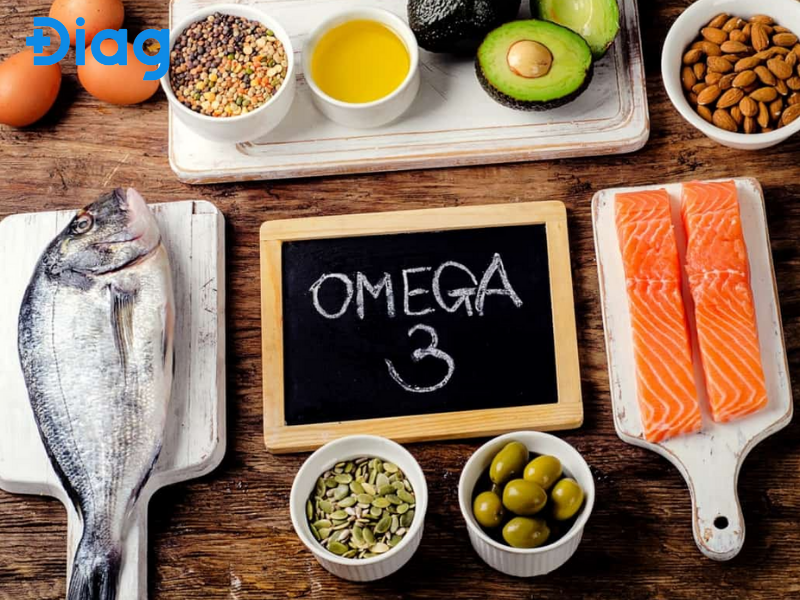 Omega 3 có nhiều trong các loại cá béo, dầu thực vật, quả bơ...