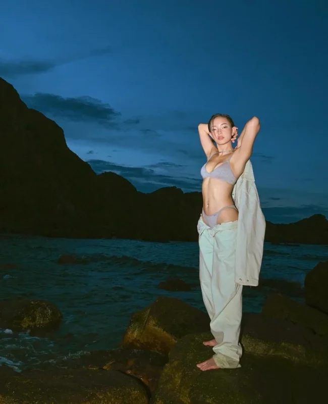 Châu Bùi khoe trọn vóc dáng 'cực nóng bỏng' khi diện bikini: Xứng danh nàng fashionista đình đám