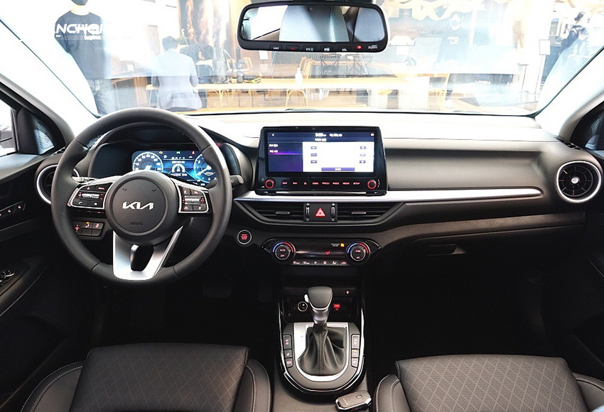 Phong cách gãy gọn, thể thao và hiện đại, mang nhiều âm hưởng của xe sang châu u