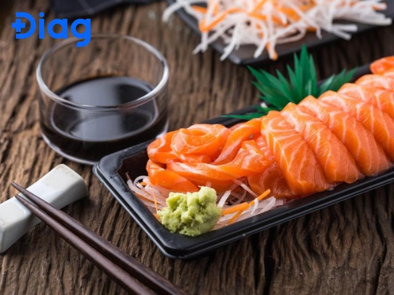 Bị bệnh sán dải chó nên kiêng hải sản tươi sống như sashimi