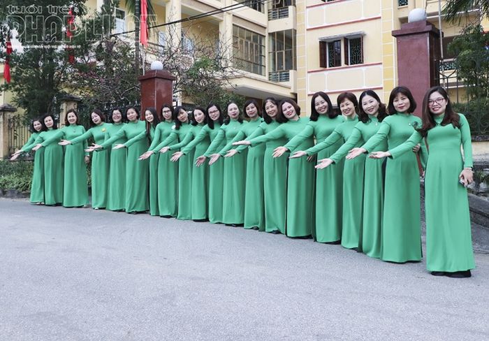 Câu chuyện tuổi trẻ viết bằng sắc trời trong