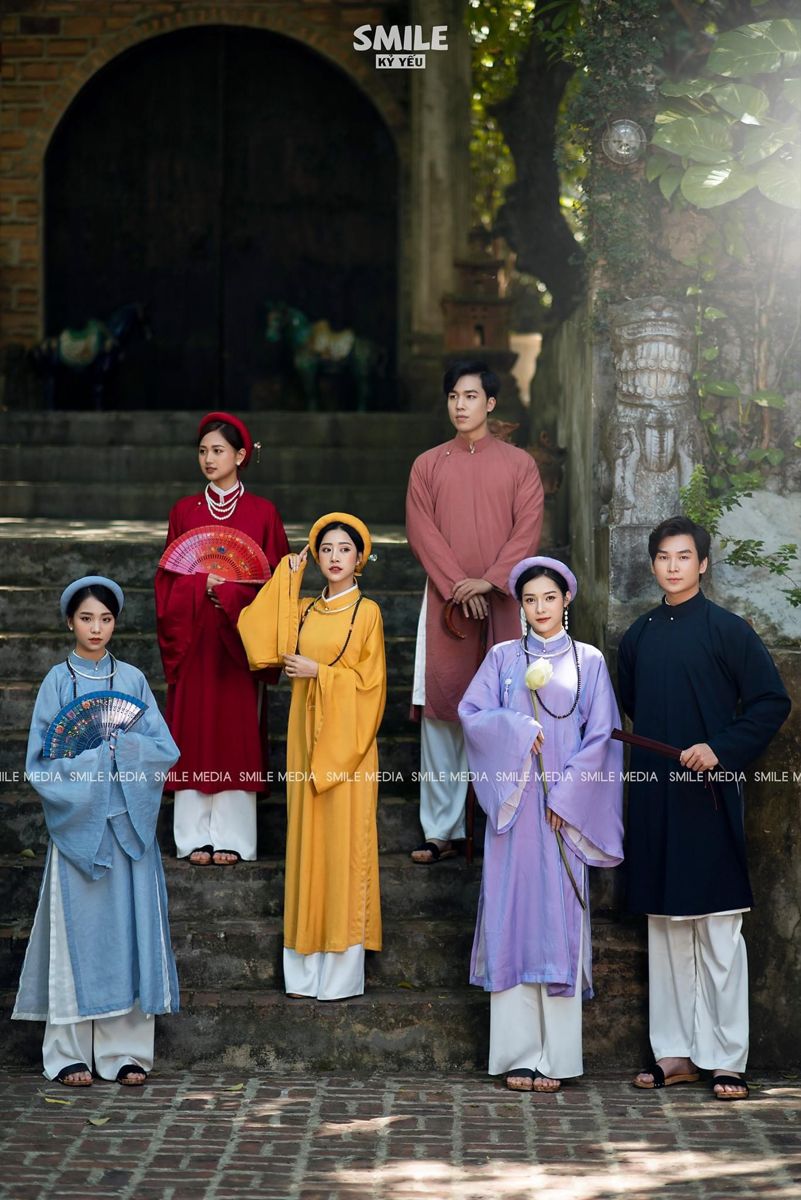 Ánh mắt sâu lắng như mùa thu vừa ghé