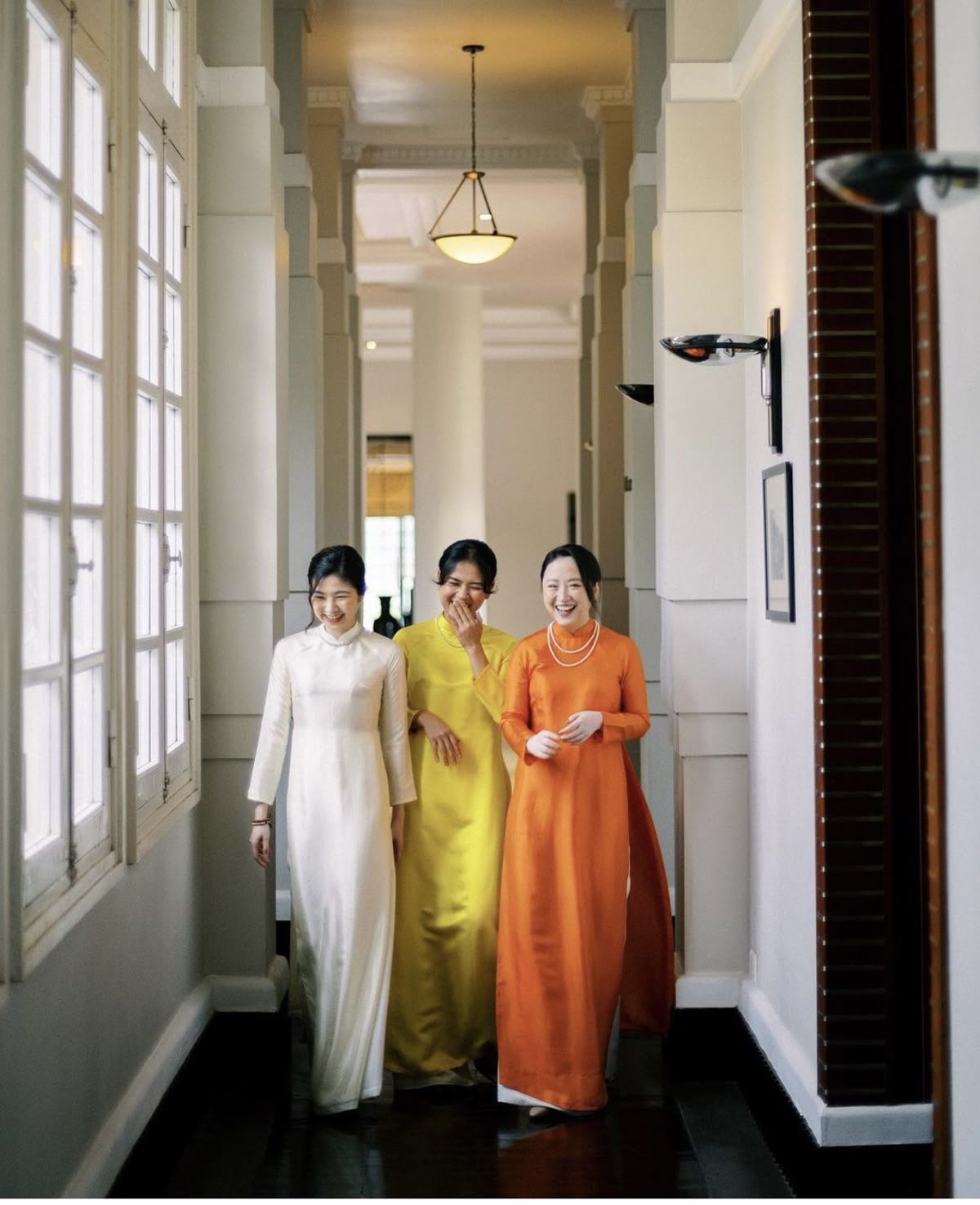 Áo dài gói ghém mùa yêu thương