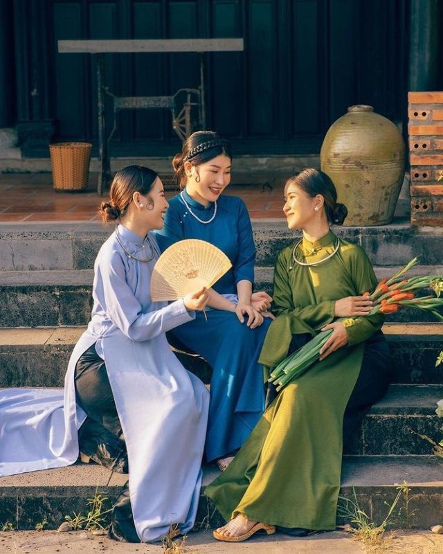 Áo dài ngân nga hồn Việt