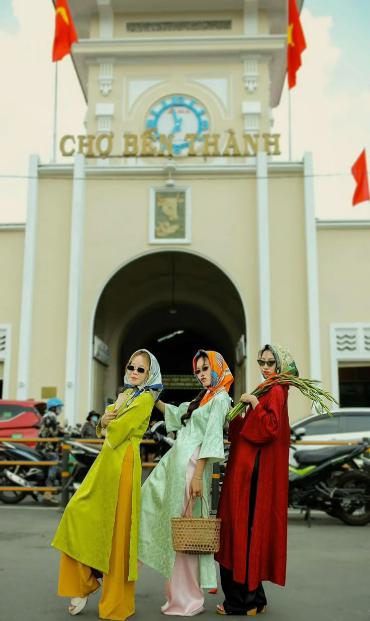 Áo dài và nụ cười - thanh xuân trọn vẹn