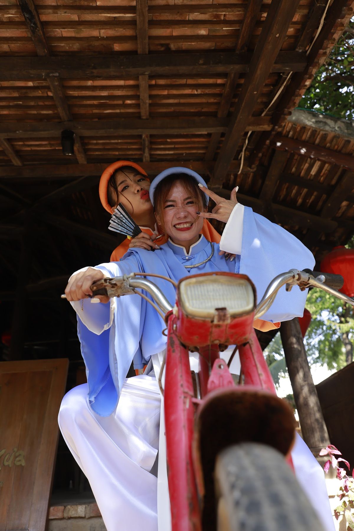 Áo dài mang lại cảm giác bình yên