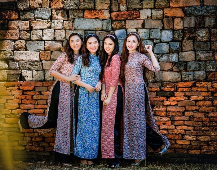 Chụp ảnh gia đình áo dài