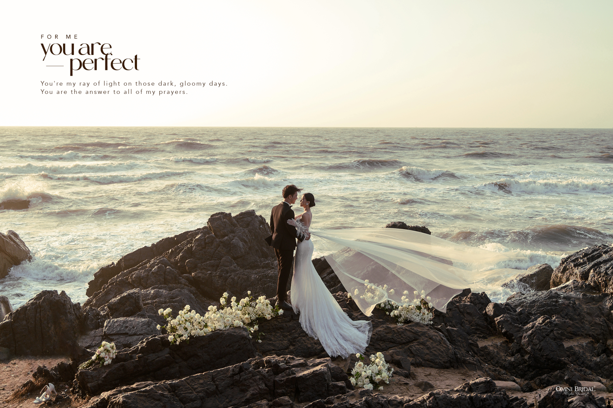 Bãi biển đẹp ở Phan Thiết để chụp ảnh cưới. Ảnh: Omni Bridal