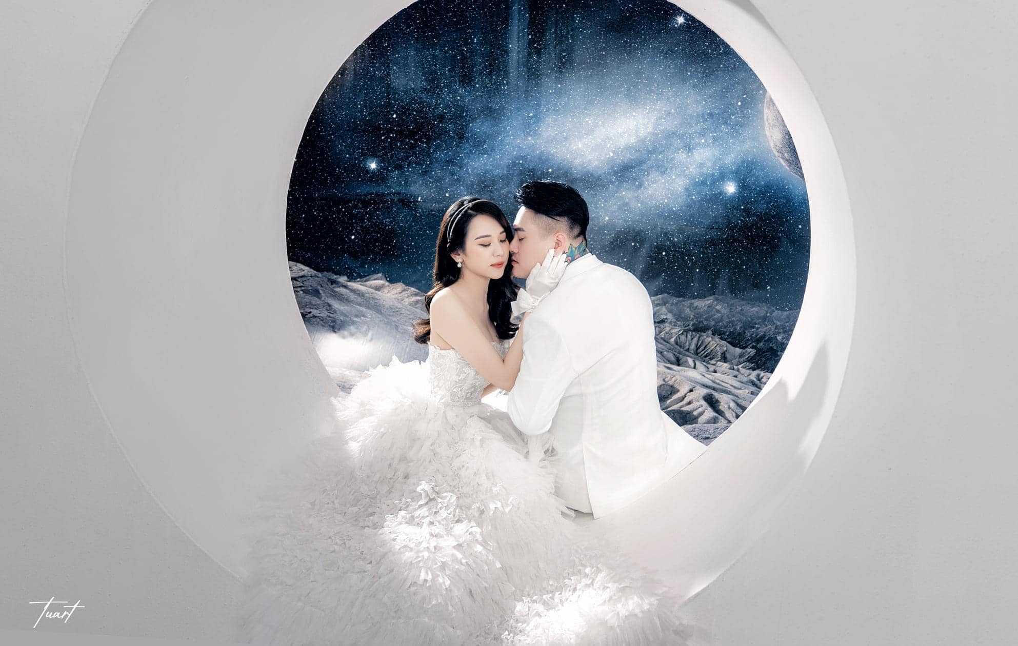 Ca sĩ “Vợ tuyệt vời nhất” Vũ Duy Khánh và Hotgirl Phương Anh