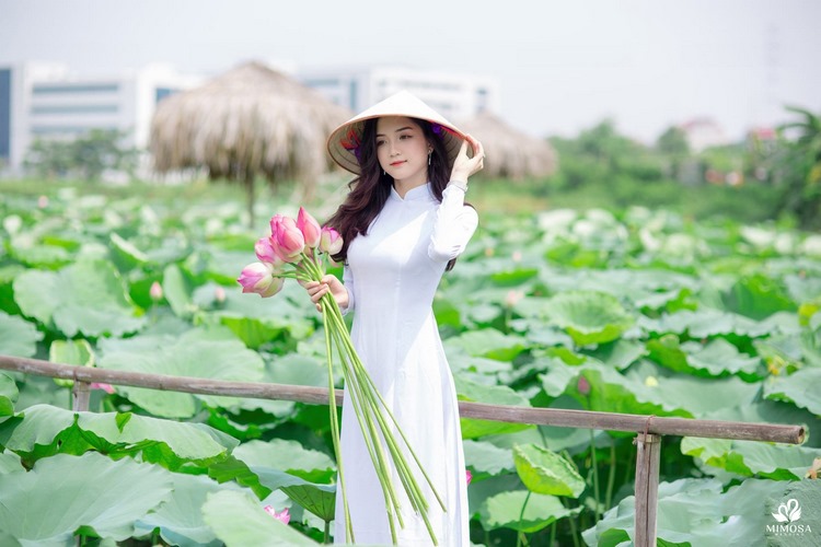 hình áo dài hoa sen