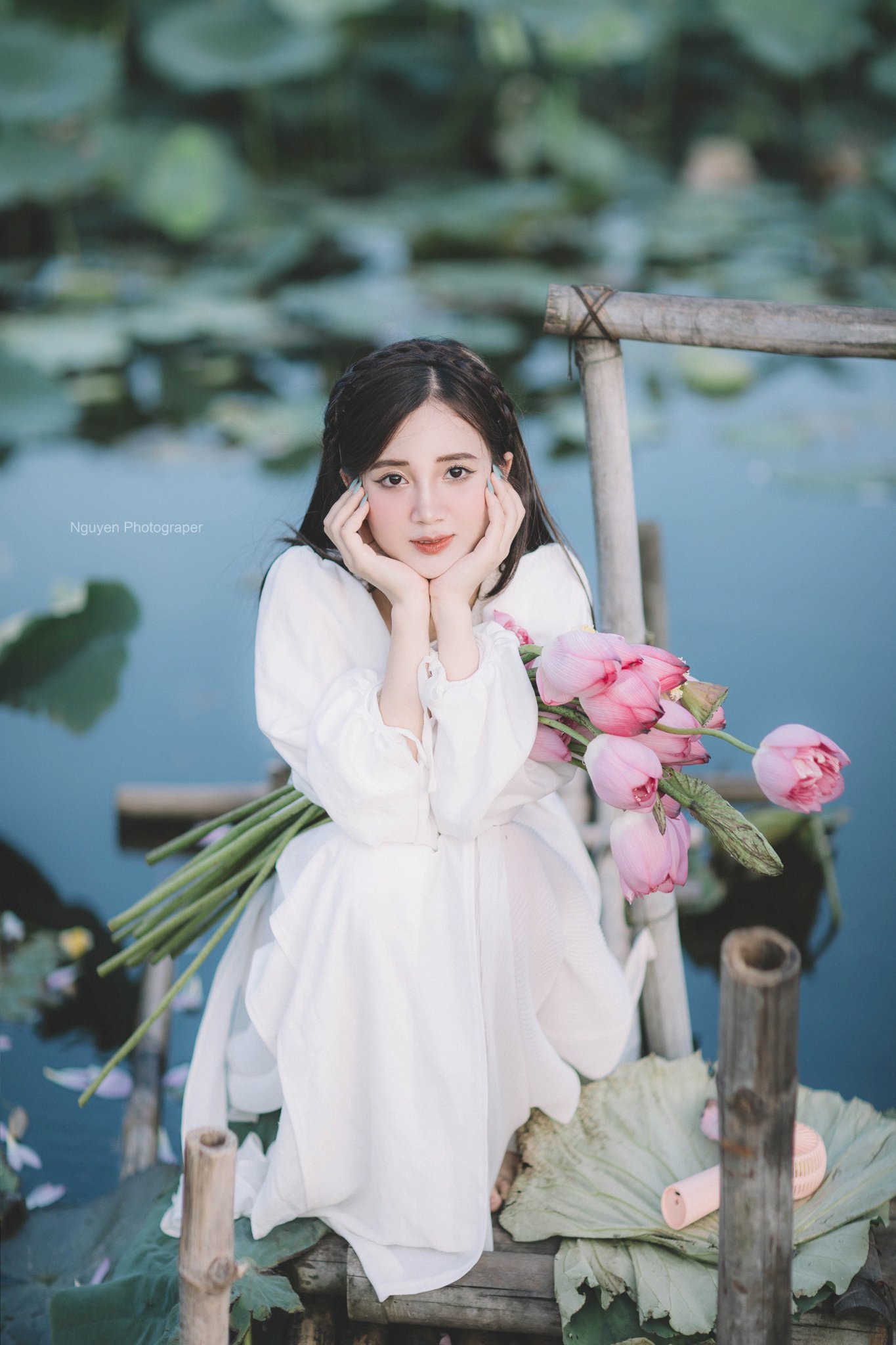 chụp hình hoa sen truyền thống