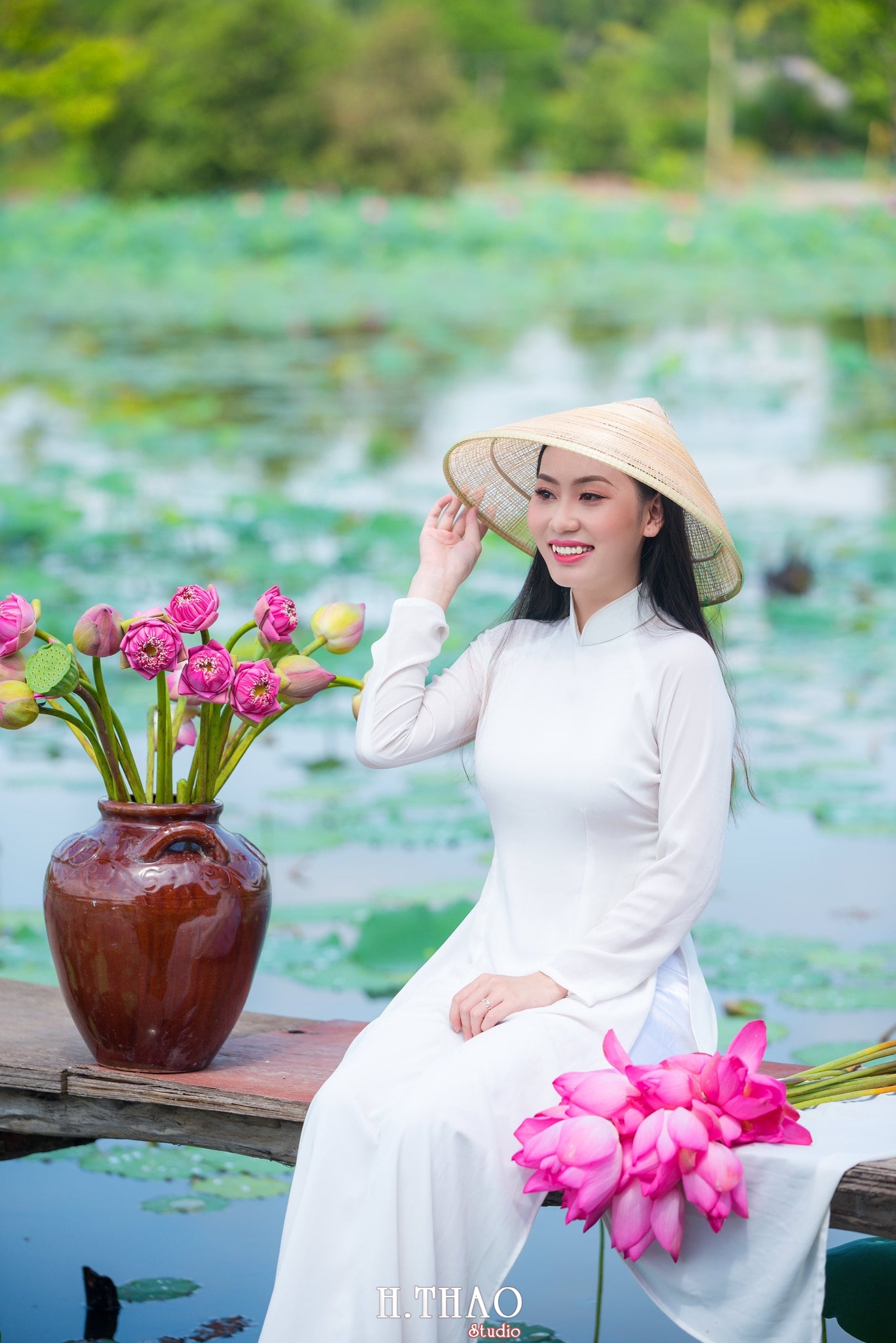 Chup hinh hoa sen 1 - Studio chuyên chụp ảnh với hoa sen đẹp, giá rẻ Tp.HCM - HThao Studio