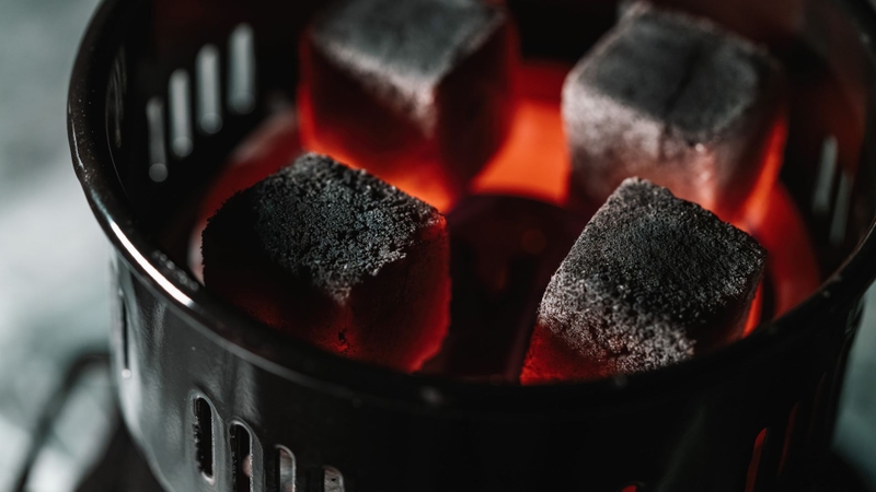 Mẹ bỉm có nên hơ than vùng kín sau sinh không? 3