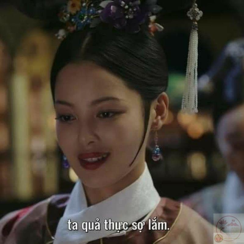 Meme Gia Quý Phi cười khẩy