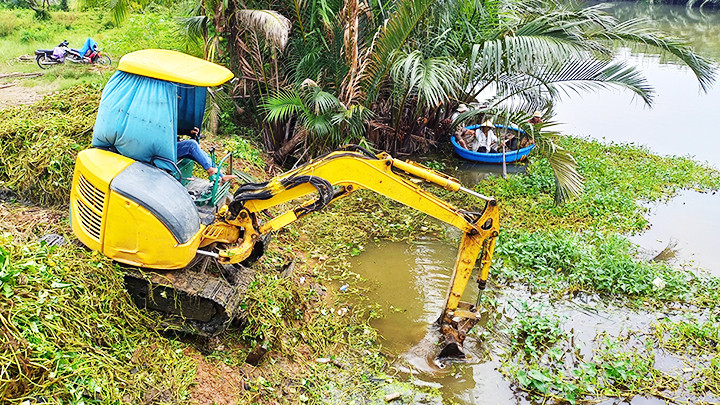 Lấm láp sông Đò