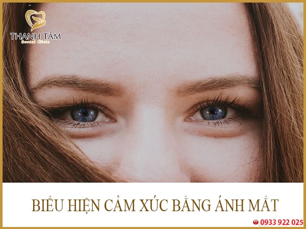 Nụ cười duyên dáng