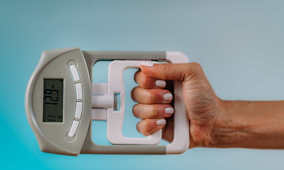 Lực kế là dụng cụ dùng để đo độ lớn của lực