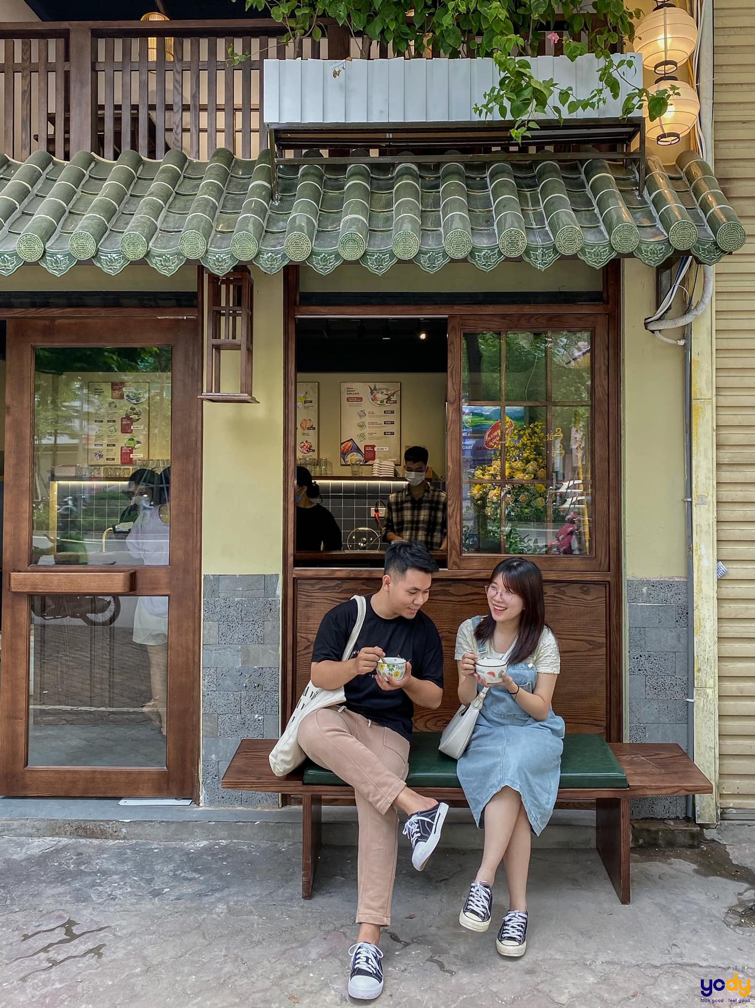 cách tạo dáng chụp ảnh ngồi ghế