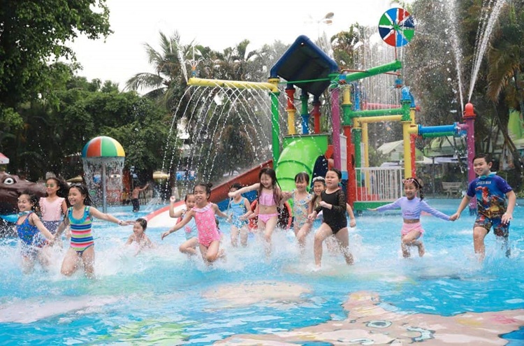 Đi Đầm Sen nước nên mặc gì