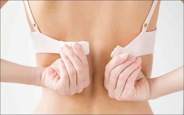 Dấu hiệu chọn sai size áo ngực