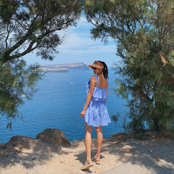 11 Mẫu giày dép đi biển cho Nam/Nữ đẹp nhất mùa hè 2024