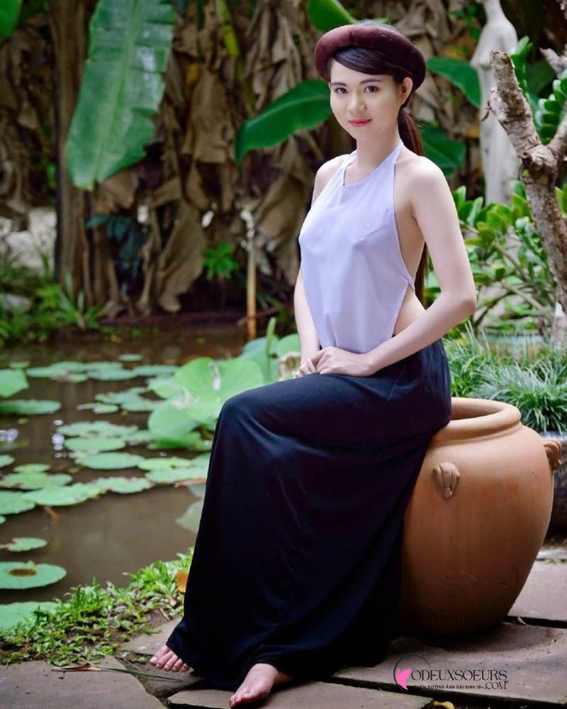 Hình ảnh gái đẹp thả rông vòng 1