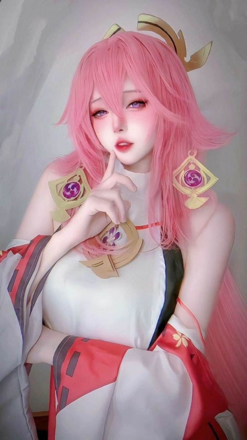Cosplay Yae Miko hấp dẫn