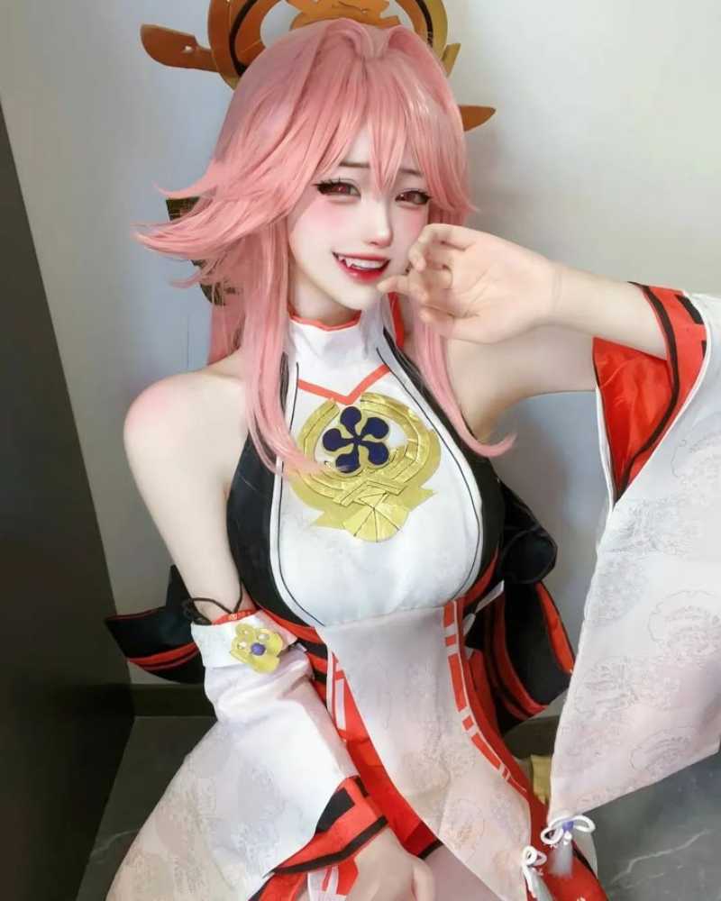 Cosplay Yae Miko đẹp xinh