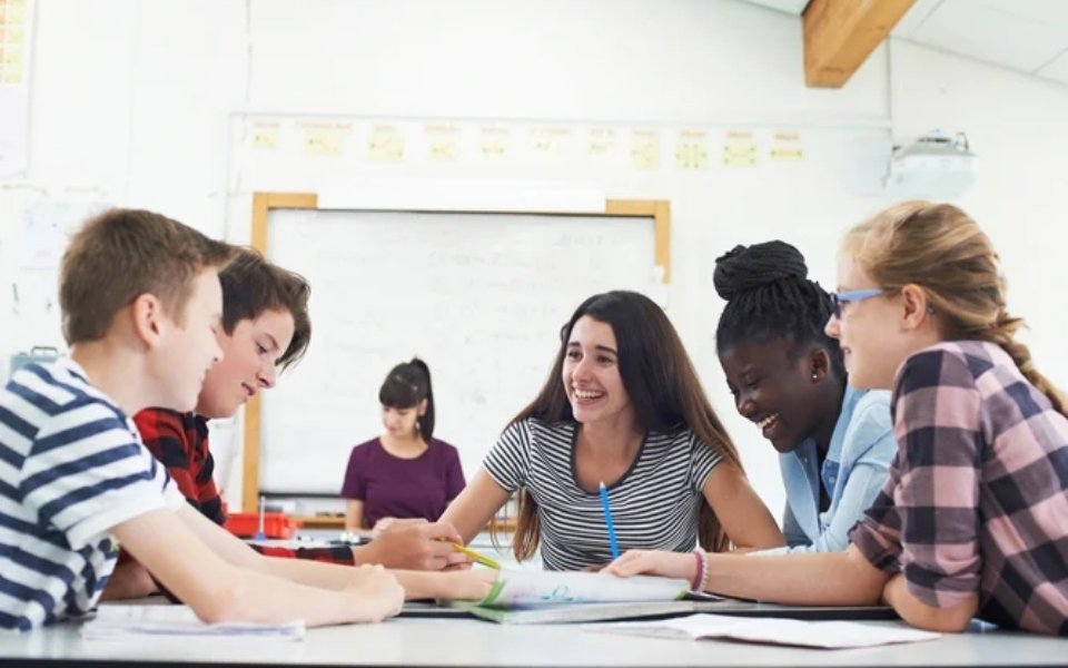 Góc kề bù là gì?