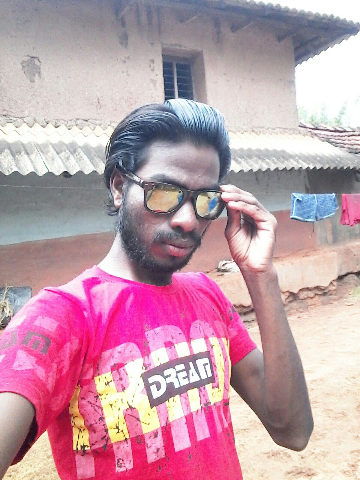 Ảnh này không dìm, là nhấn chìm hẳn