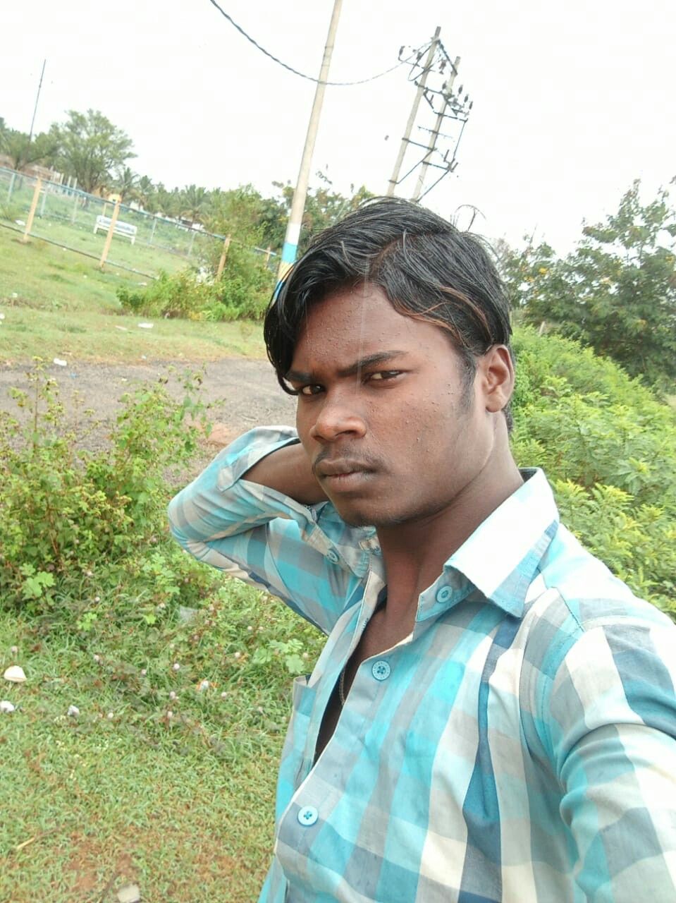 Hài hước là đặc sản, xấu là điểm nhấn