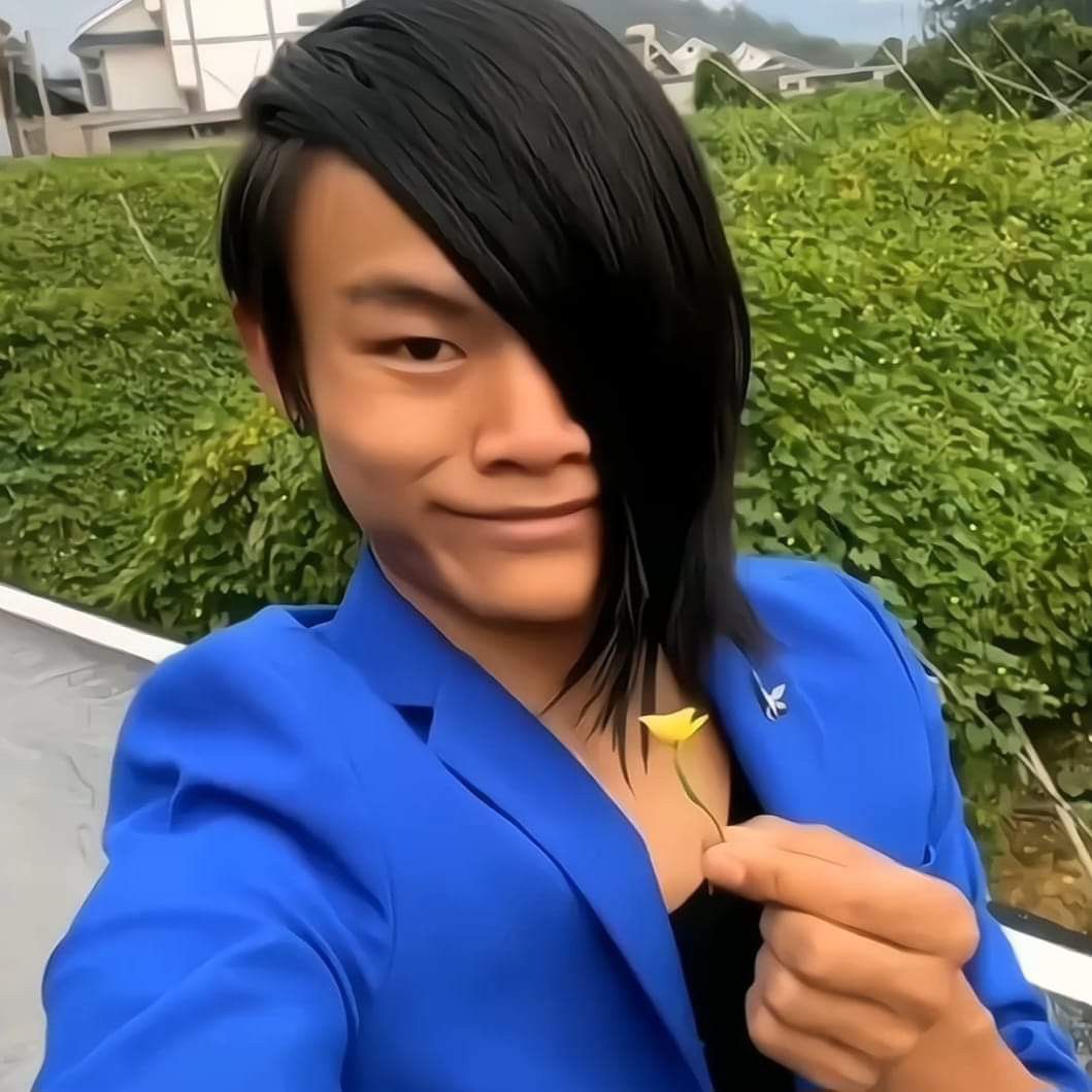 Đăng ảnh xấu để mọi người thấy đẹp là phù du