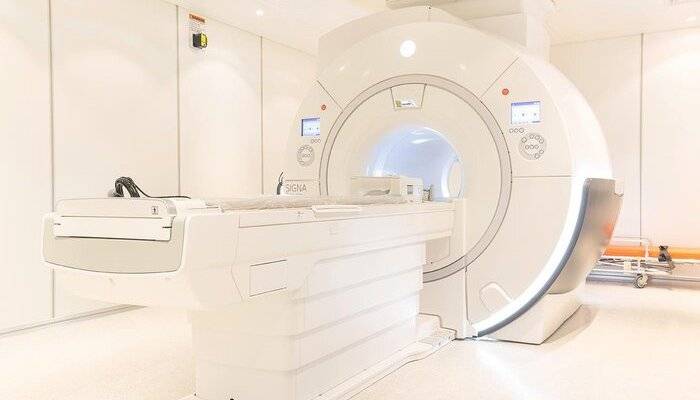 hinh dang may quet MRI hien dai trong y hoc