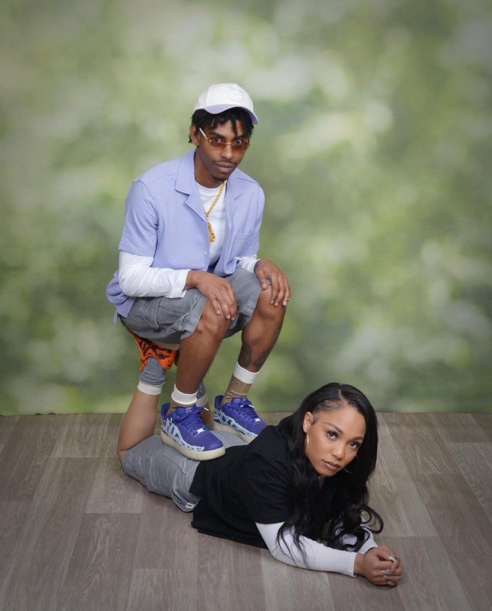 Hai con người - một tần số