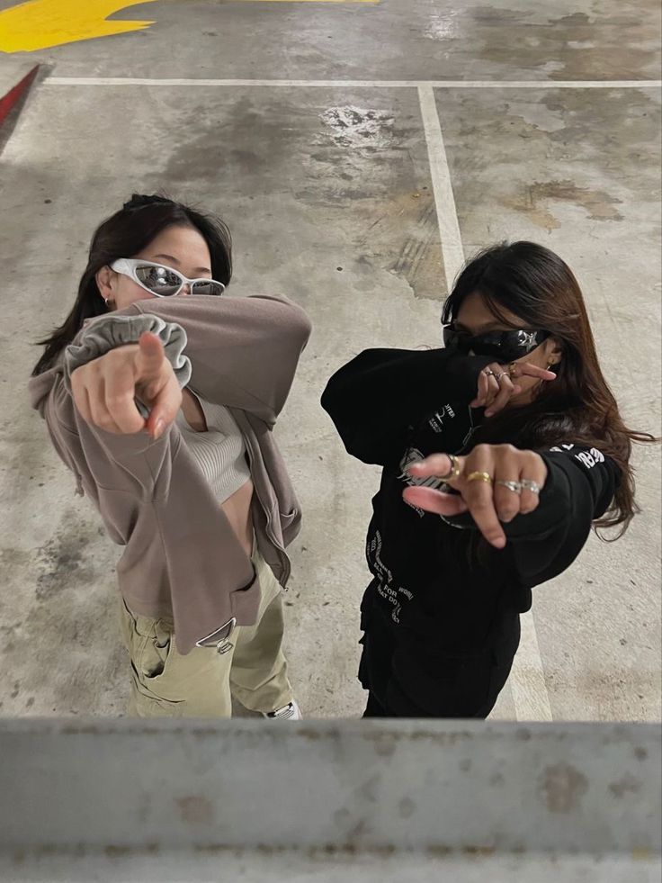 Một bức hình, hai cá tính bùng nổ