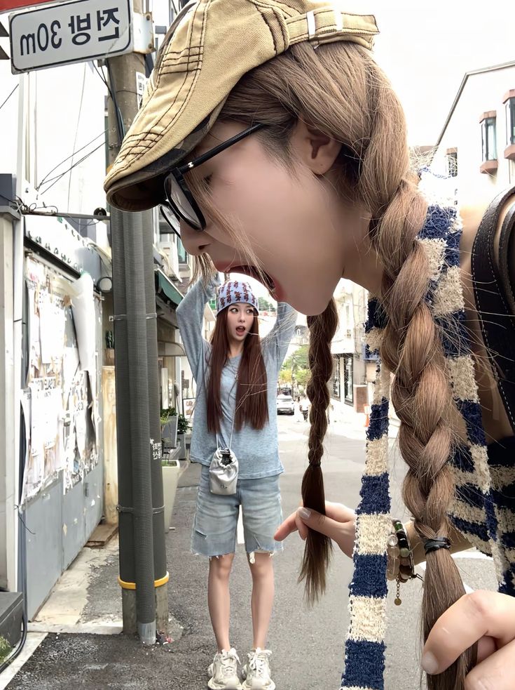 Bạn thân là đạo cụ sống cho mọi bức hình