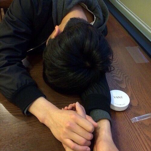 Ảnh bóng cặp đôi mang phong cách lãng mạn và tinh tế