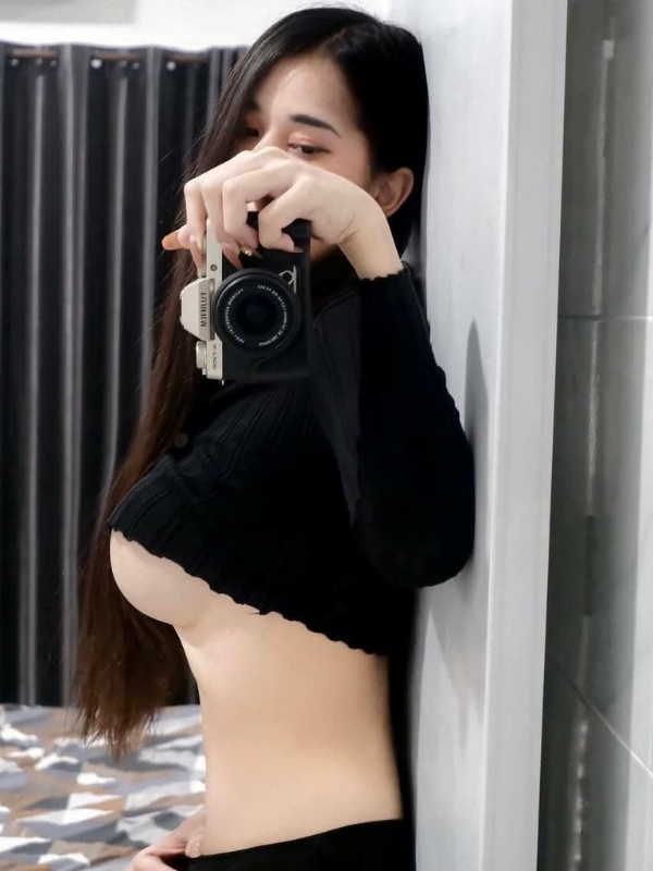 Ảnh gái đẹp che mặt, biểu cảm bí ẩn và quyến rũ