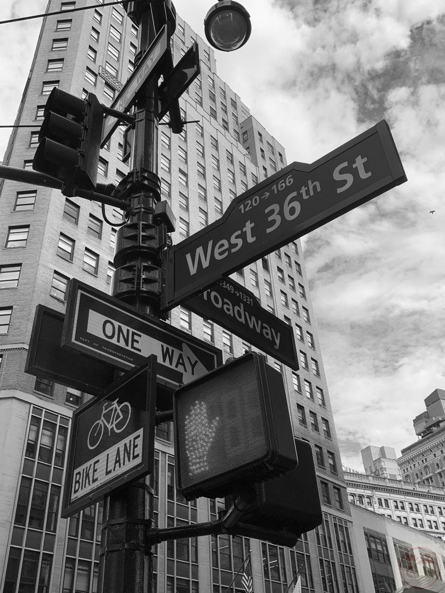 Hình ảnh chill đường phố buồn