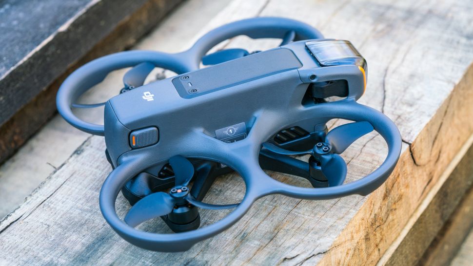 Đánh Giá DJI Avata 2 – Bay FPV Drone Chưa Bao Giờ Dễ Dàng Đến Thế