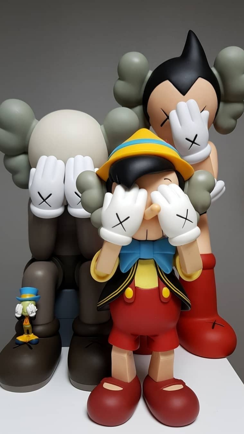 hình nền bearbrick hoạt hình ấn tượng