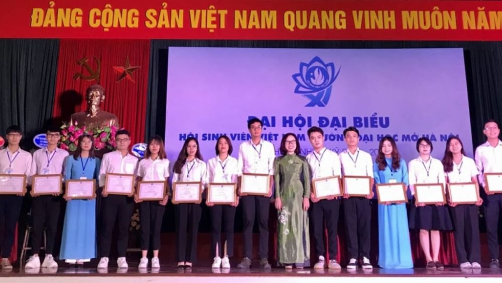 Chính sách học bổng, miễn giảm học phí của Đại học Mở