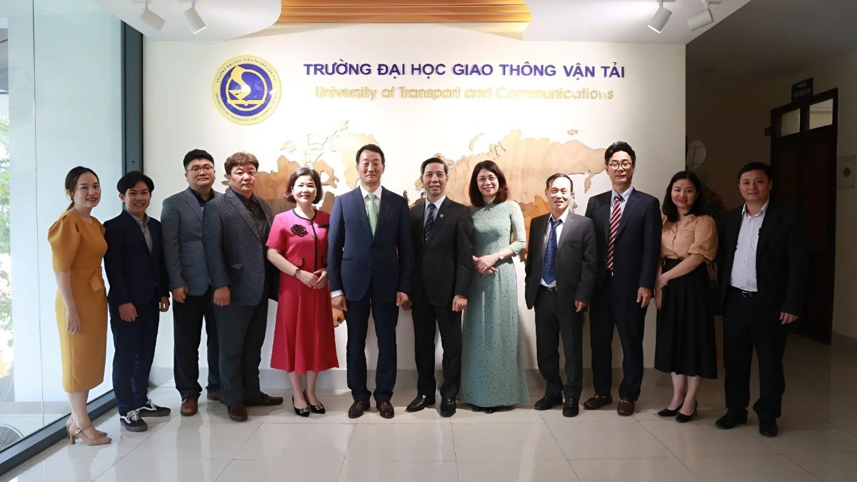 Trường Đại học Giao thông vận tải có đội ngũ giảng viên lâu năm nhiều kinh nghiệm