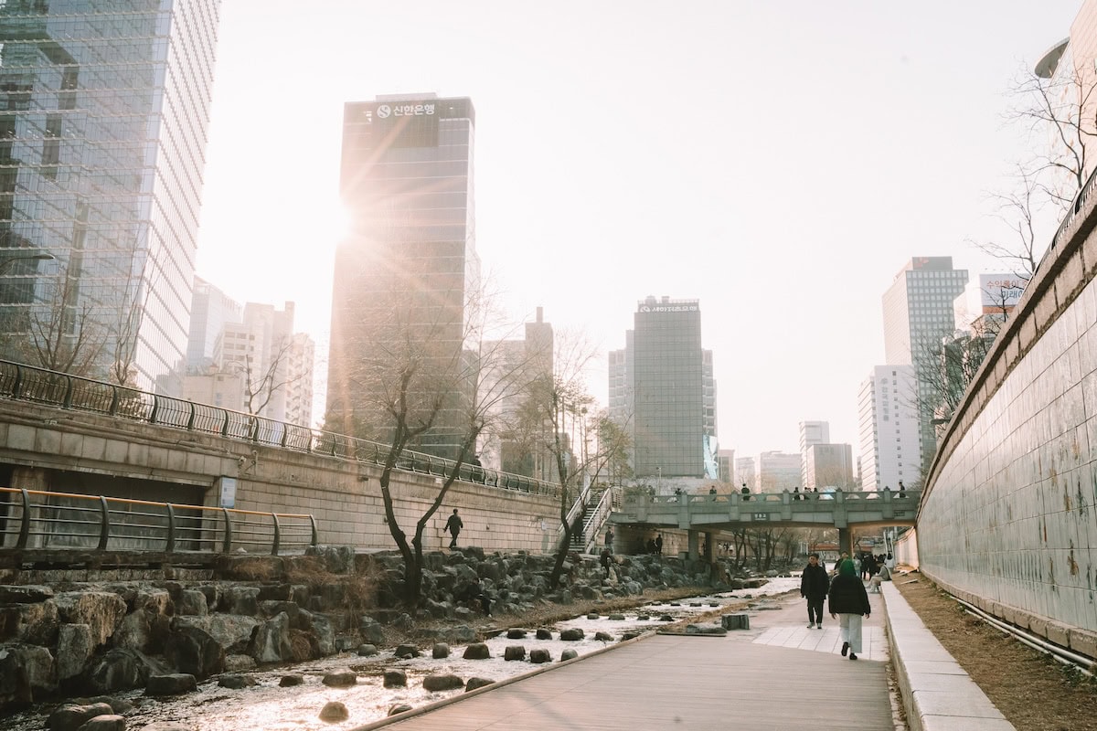 Riverwalk at sunset in Seoul