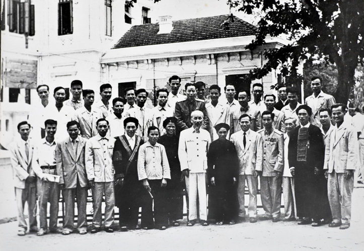 Thư gửi Đại hội các dân tộc thiểu số miền nam tại Plây Cu