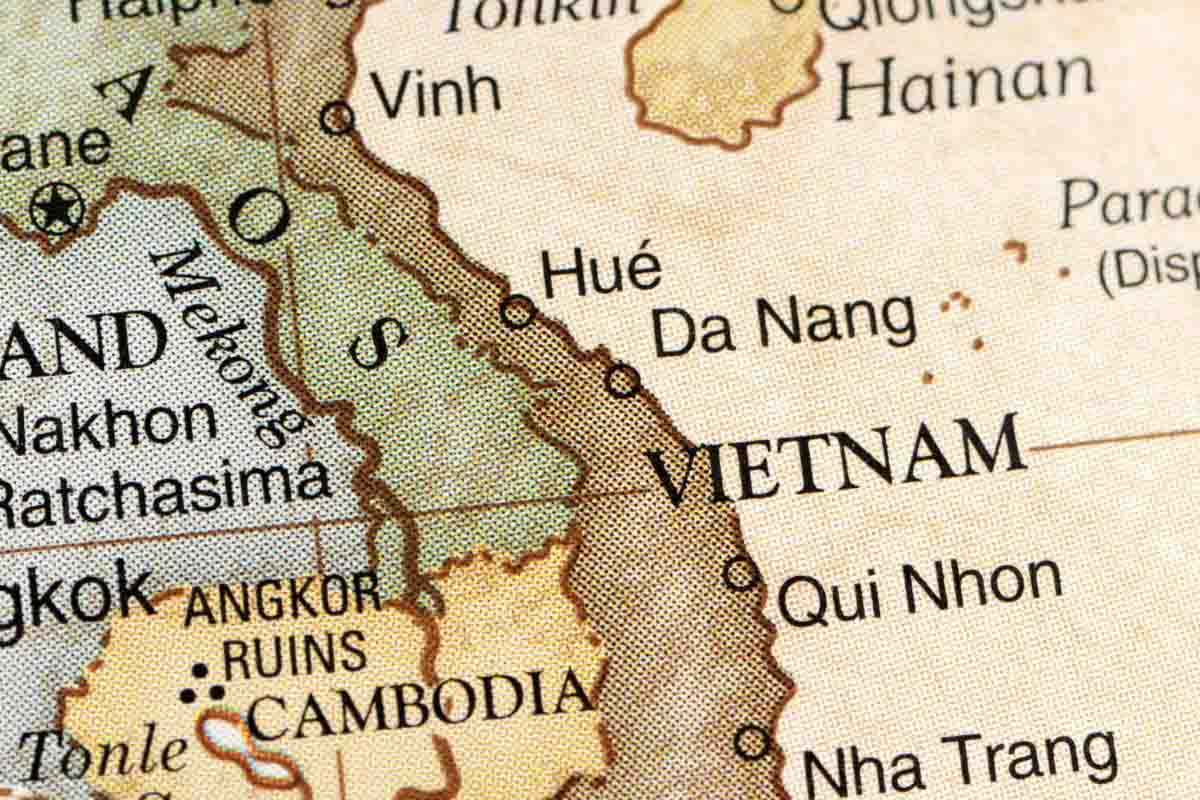 Mạng lưới đường ô tô nước ta hiện nay