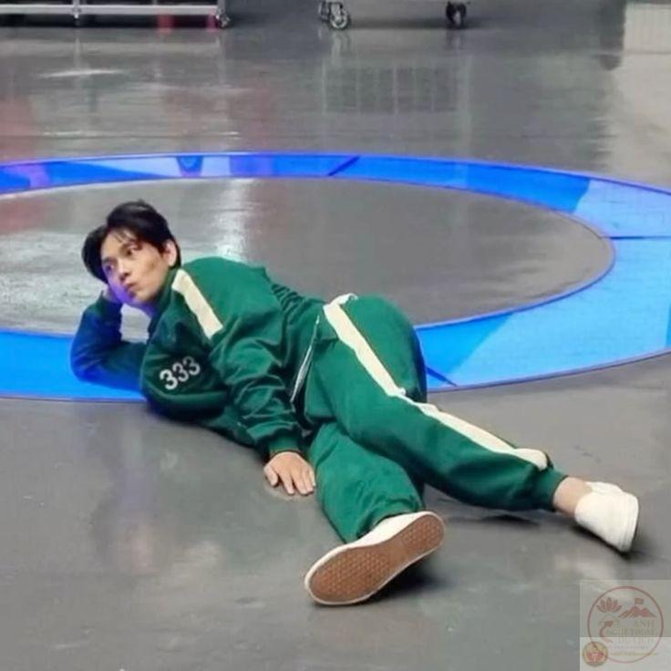 Người xem thích gửi ảnh chế Squid Game khi trò chuyện để thêm phần hào hứng