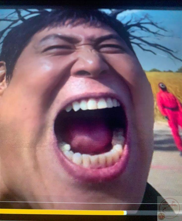 Ảnh chế Squid Game thường được chỉnh sửa đơn giản nhưng mang lại hiệu ứng mạnh