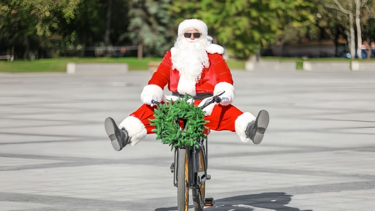 Ông già Noel siêu bựa dùng để làm meme